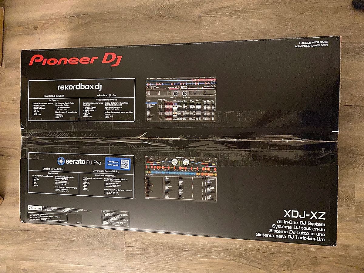 Authentic products sealed in original boxing with all it's complete accessories