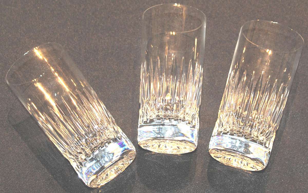 Up for sale are these Schott Zwiesel Westminster Set Of Three Highball Glasses in great condition with no chips or cracks. They measure approx. 5 3/8"T by 3 1/4"W. Shipping Excludes: Alaska/Hawaii, US Protectorates, APO/FPO, PO BOXShipping Pro