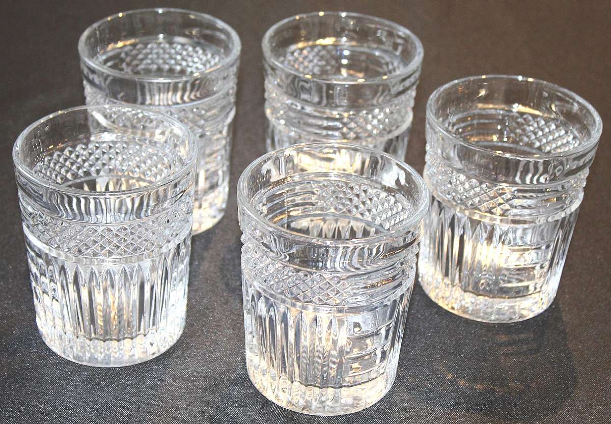 Up for sale are these Libbey Glass Radiant Set Of Five Double Old Fashioned Glasses in great condition with no chips or cracks. They measure approx. 4 1/8"T by 3 1/2"W. Shipping Excludes: Alaska/Hawaii, US Protectorates, APO/FPO, PO BOXShippin
