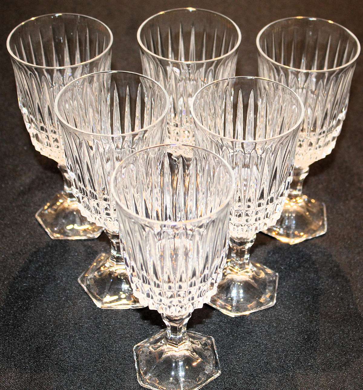 Up for sale are these Fostoria Heritage Clear Set Of Six Wine Glasses in excellent condition with no chips or cracks. They measure approx. 6 1/8" Tall by 2 3/4"W.  Shipping Excludes: Alaska/Hawaii, US Protectorates, APO/FPO, PO BoxShipping Pro