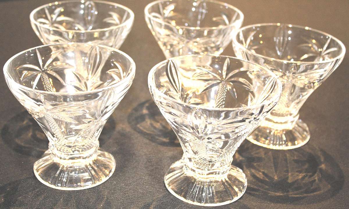 Up for sale are these Godinger Palm Set Of Five Ice Cream Bowls in excellent condition with no chips or cracks. They measure approx. 4 1/4"T by 4 1/2"W.Shipping Excludes: Alaska/Hawaii, US Protectorates, APO/FPO, PO BoxShipping Provided to the