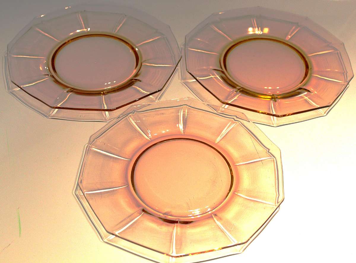 Up for sale are these Cambridge Decagon Pink Set Of Three Luncheon Plates in great condition with no chips or cracks. They measure approx. 8 5/8"W.  Two of the plates are marked. Shipping Excludes: Alaska/Hawaii, US Protectorates, APO/FPO, PO BoxSh