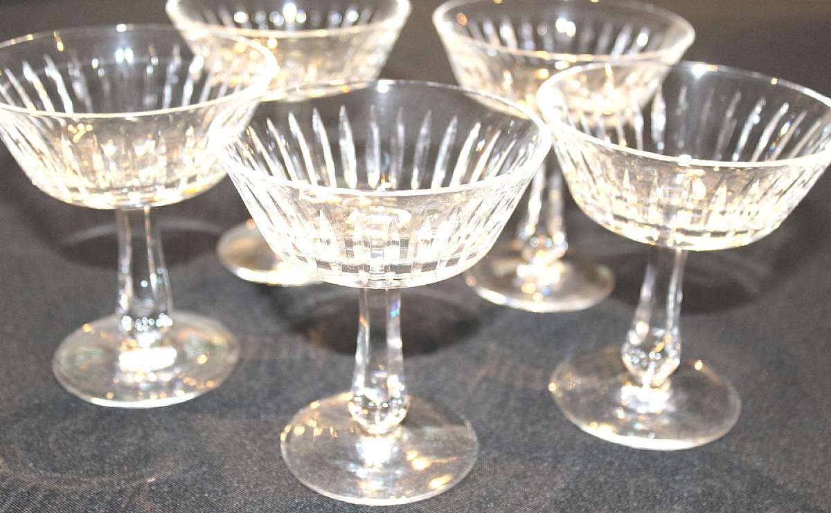 Up for sale are these Royal Leerdam Royalty Set of Five Champagne Glasses in excellent condition with no chips or cracks. They measure approx. 4 1/2"T by 3 7/8"W. From the Netherlands this pattern is from circa 1962. Nice Crystal Ting. Shipping