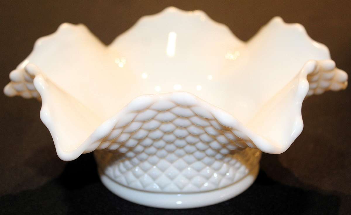Up for sale is this Westmoreland English Hobnail Round Crimped Marked Milk Glass Bowl in excellent condition with no chips or cracks. Measures approx. 9"W by 3 3/4"T. Marked on the reverse with the WG. Shipping Excludes: Alaska/Hawaii, US Prote