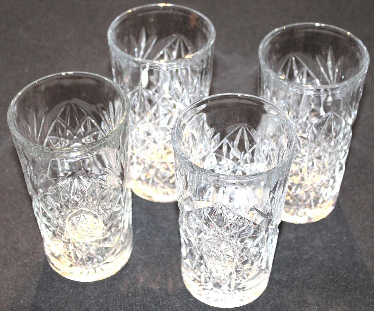 Up for sale are these Four Libbey Glass Hobstar Set Of Four Highball Glasses in excellent condition with no chips or cracks. They measure approx. 6 1/4"T by 3 1/4"W. Shipping Excludes: Alaska/Hawaii, US Protectorates, APO/FPO, PO BoxShipping P