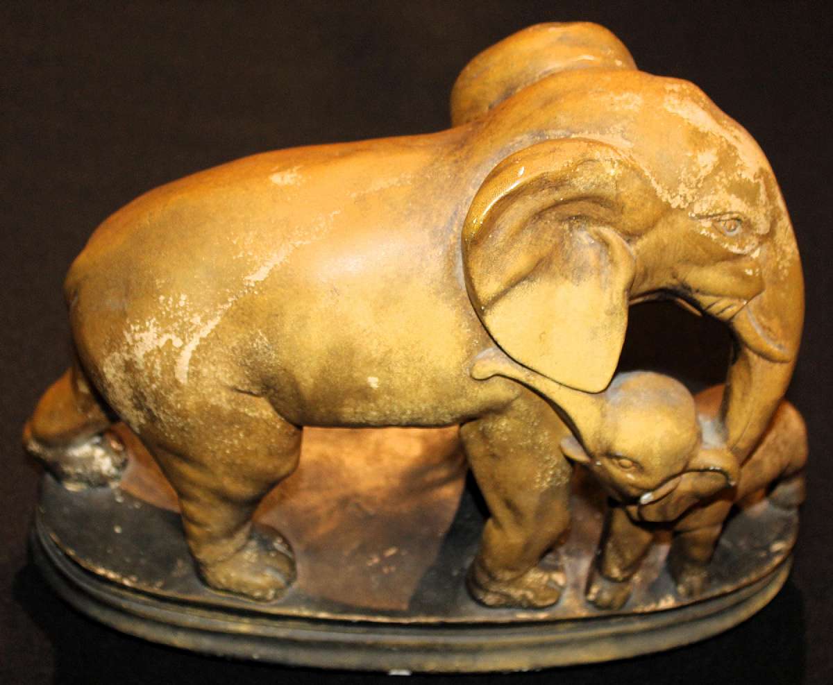 Up for sale is this Continental Studios Vintage 1978 Elephant Ceramic Pottery Piece. Measures approx. 13 3/8"L by about 4"W at its widest point by about 10"T at its tallest point. Nice vintage piece that does have some wear and one small cr