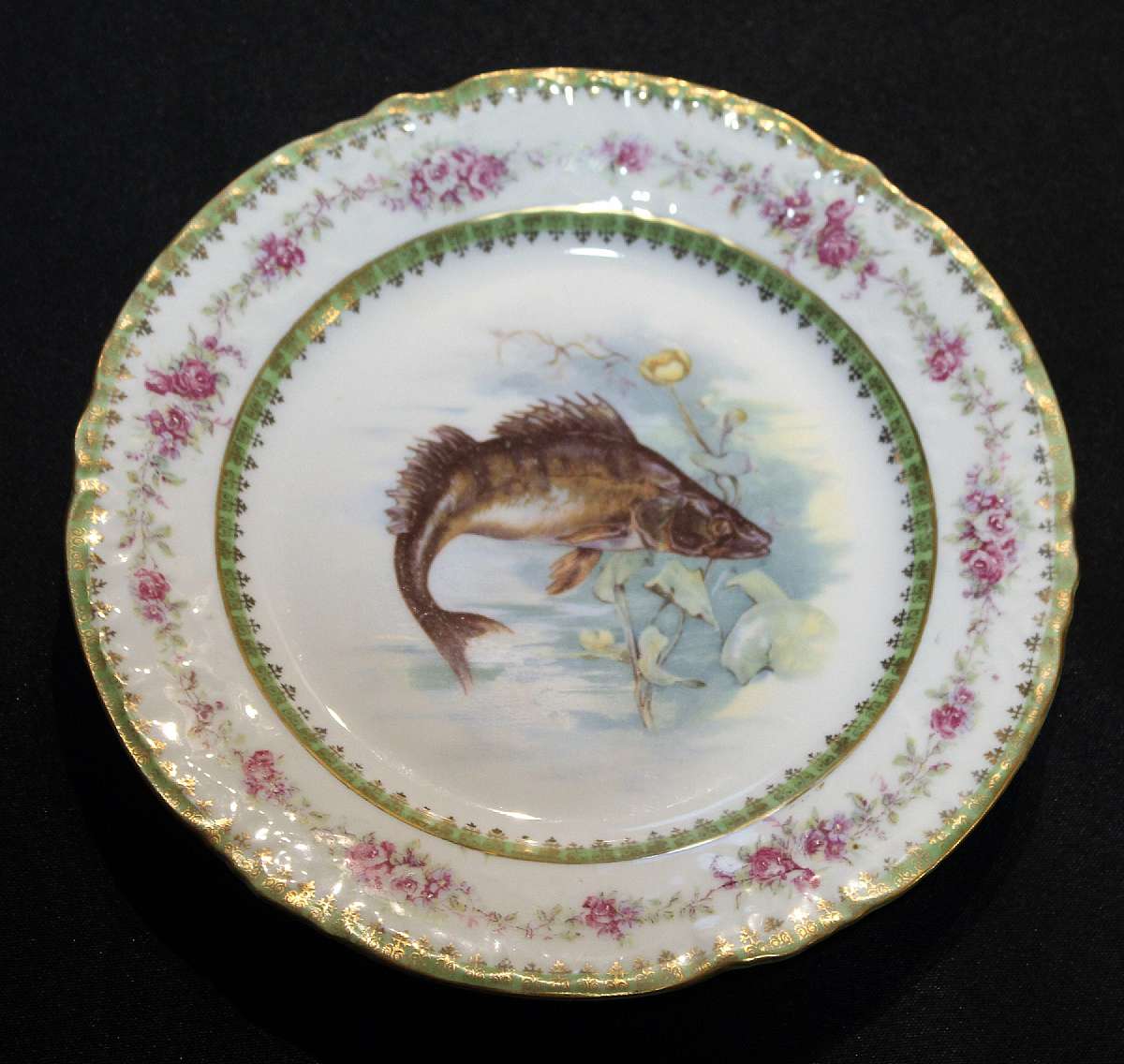 Up for sale is this Antique Victoria Carlsbad Austria Plate  in great condition with no chips or cracks. It measures approx. 8 5/8"W.   Shipping Excludes: Alaska/Hawaii, US Protectorates, APO/FPO, PO BoxShipping Provided to the United States Only.