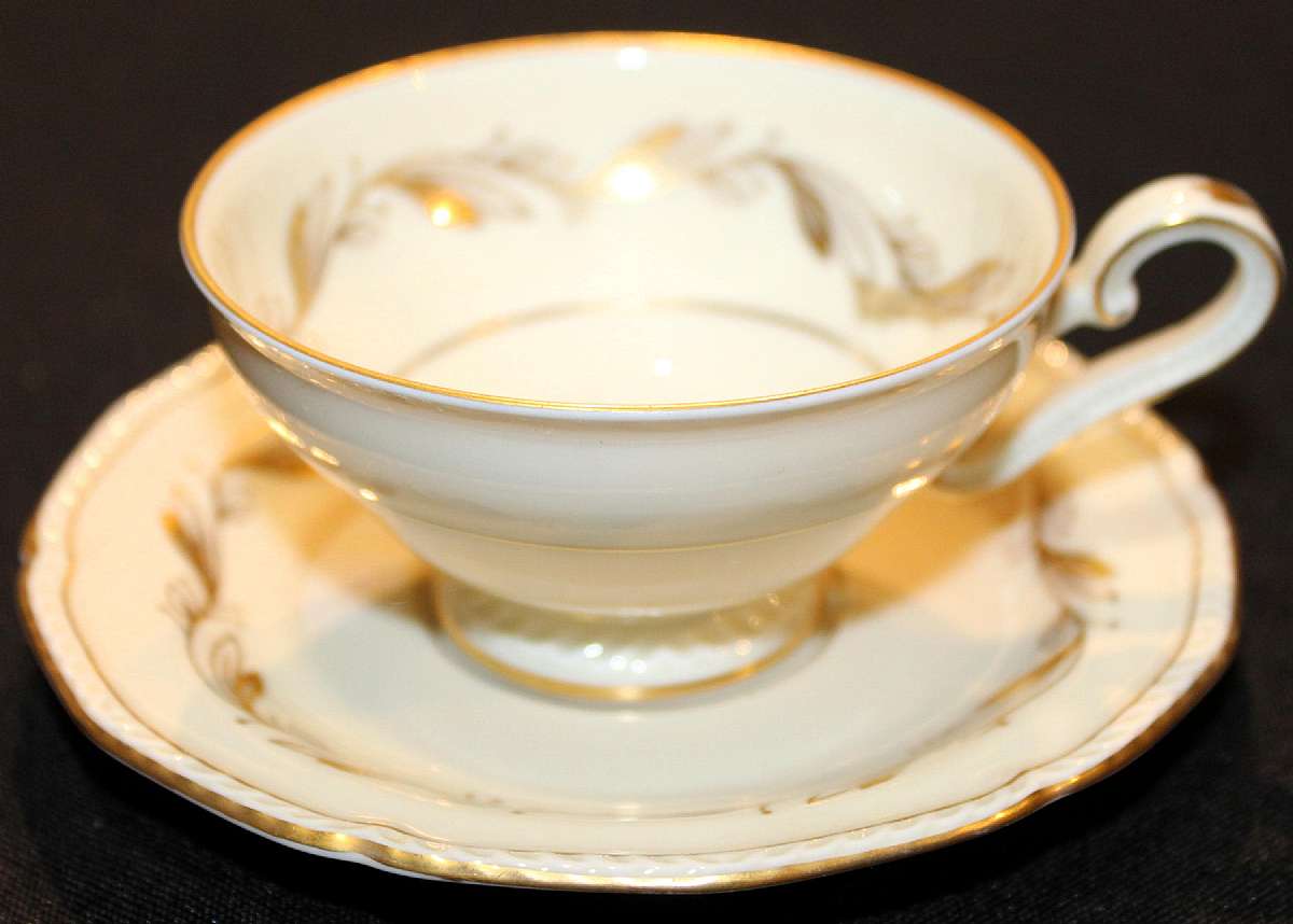 Up for sale is this Royal Tettau Germany Vintage pattern 306 Demitasse Cup & Saucer Set in excellent condition with no chips or cracks. The saucer measures approx. 4 1/2"W and the cup about 1 5/8"T by 3 1/8"W. Shipping Excludes: Alaska