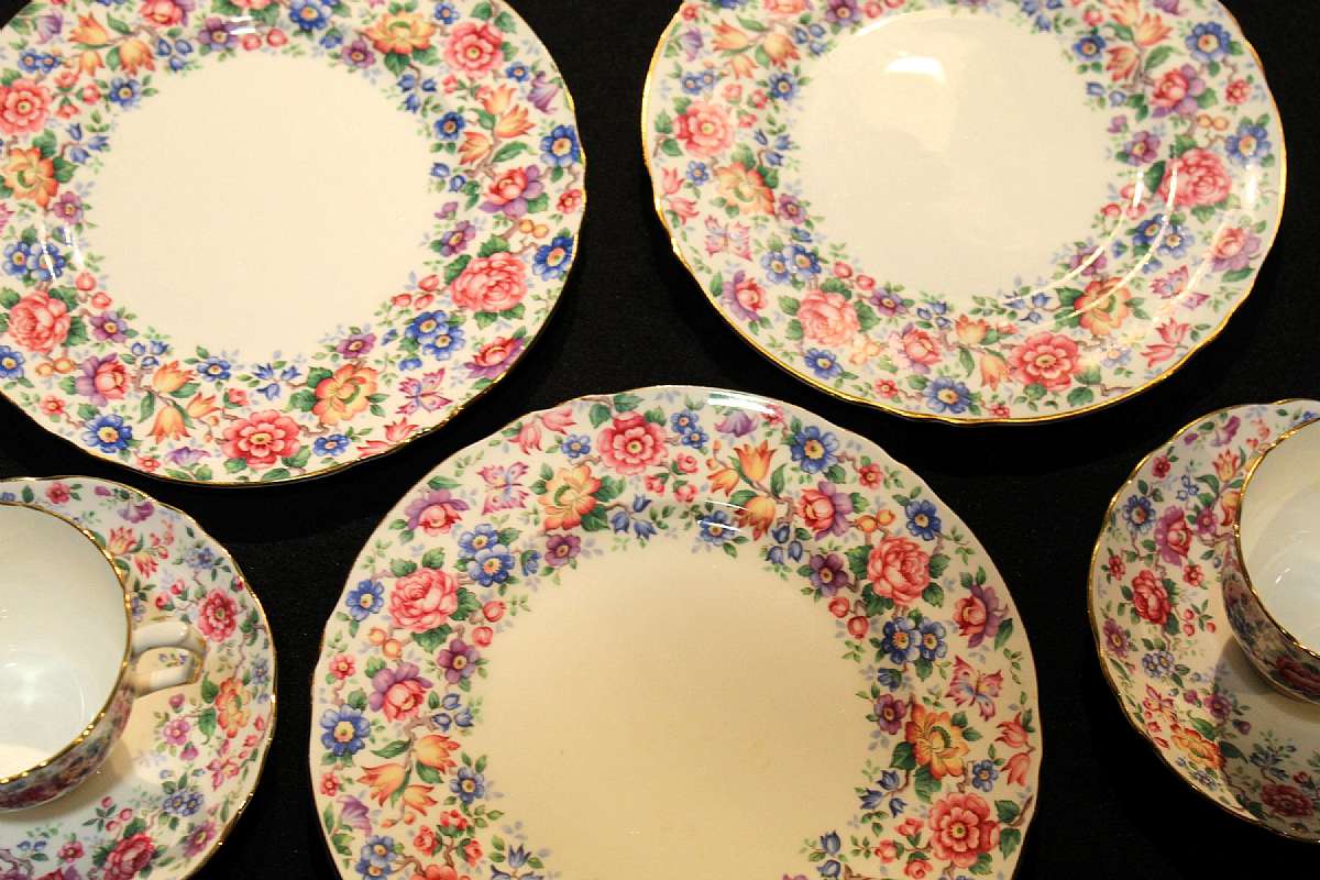 Up for sale are these Staffordshire Springtime Nine Piece Set in excellent condition with no chips or cracks. Three 8 1/4"W Salad Plates, Three 5 1/2"W Saucers & Three Cups 2 3/4"T by 3 1/4"W. Shipping Excludes: Alaska/Hawaii, US