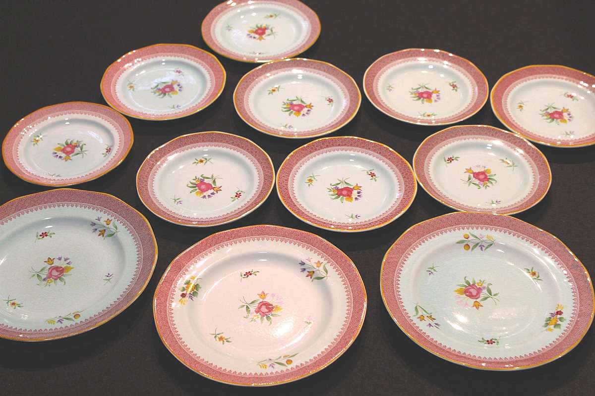 Up for sale are these Adams Calyx Ware LOWESTOFT Twelve Piece Set No Chips. There is crazing. Included are three 8 1/4" Salad Plates and Nine 6"W Bread Plates. Shipping Excludes: Alaska/Hawaii, US Protectorates, APO/FPO, PO BoxShipping Provide
