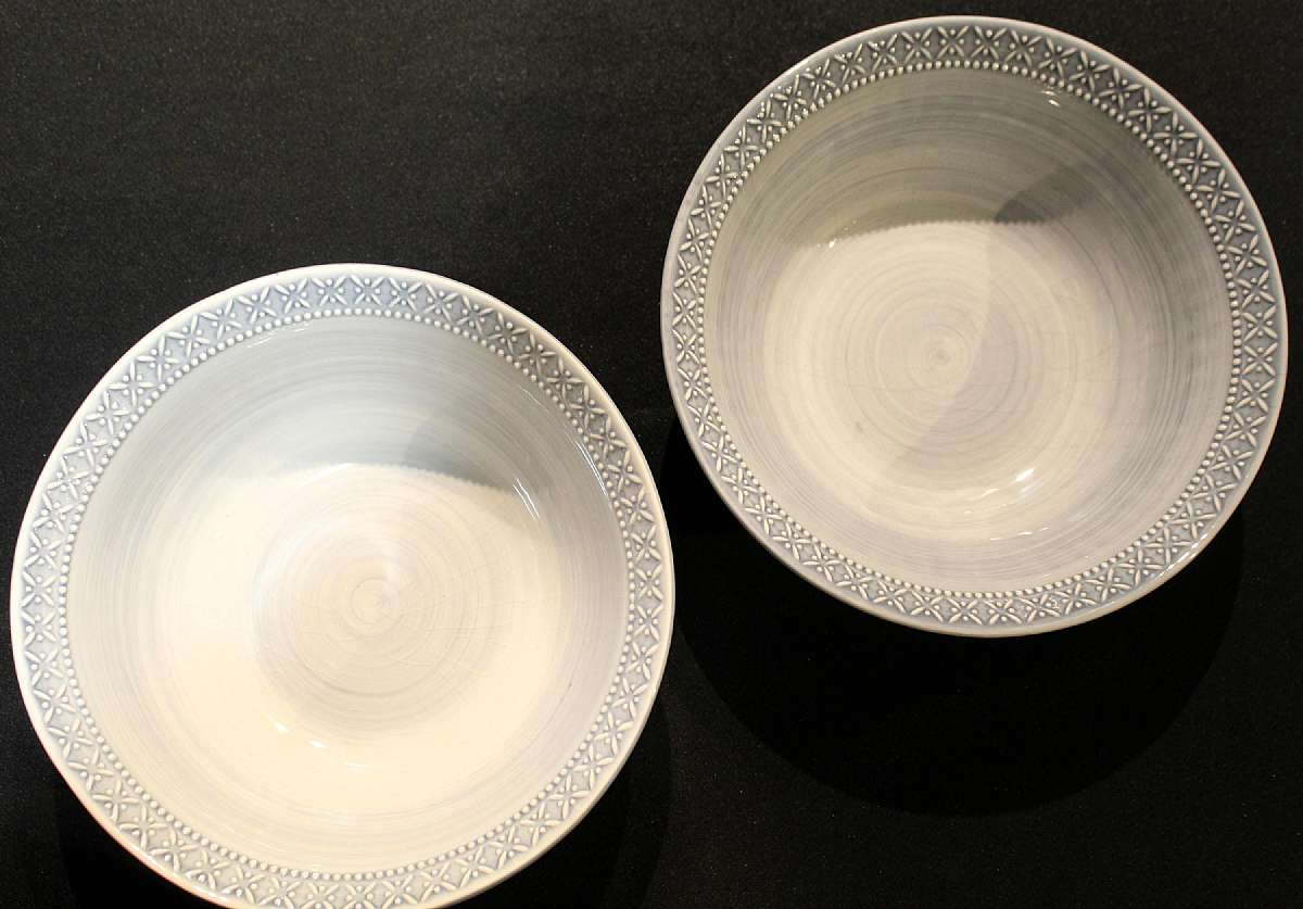 Up for sale are these Hotel Collection Classic Brush Set Two Salad Serving Bowls in Good condition with no chips. There is some crazing. They measure approx. 9 3/8"W by 3 3/8"D.Shipping Excludes: Alaska/Hawaii, US Protectorates, APO/FPO, PO Box