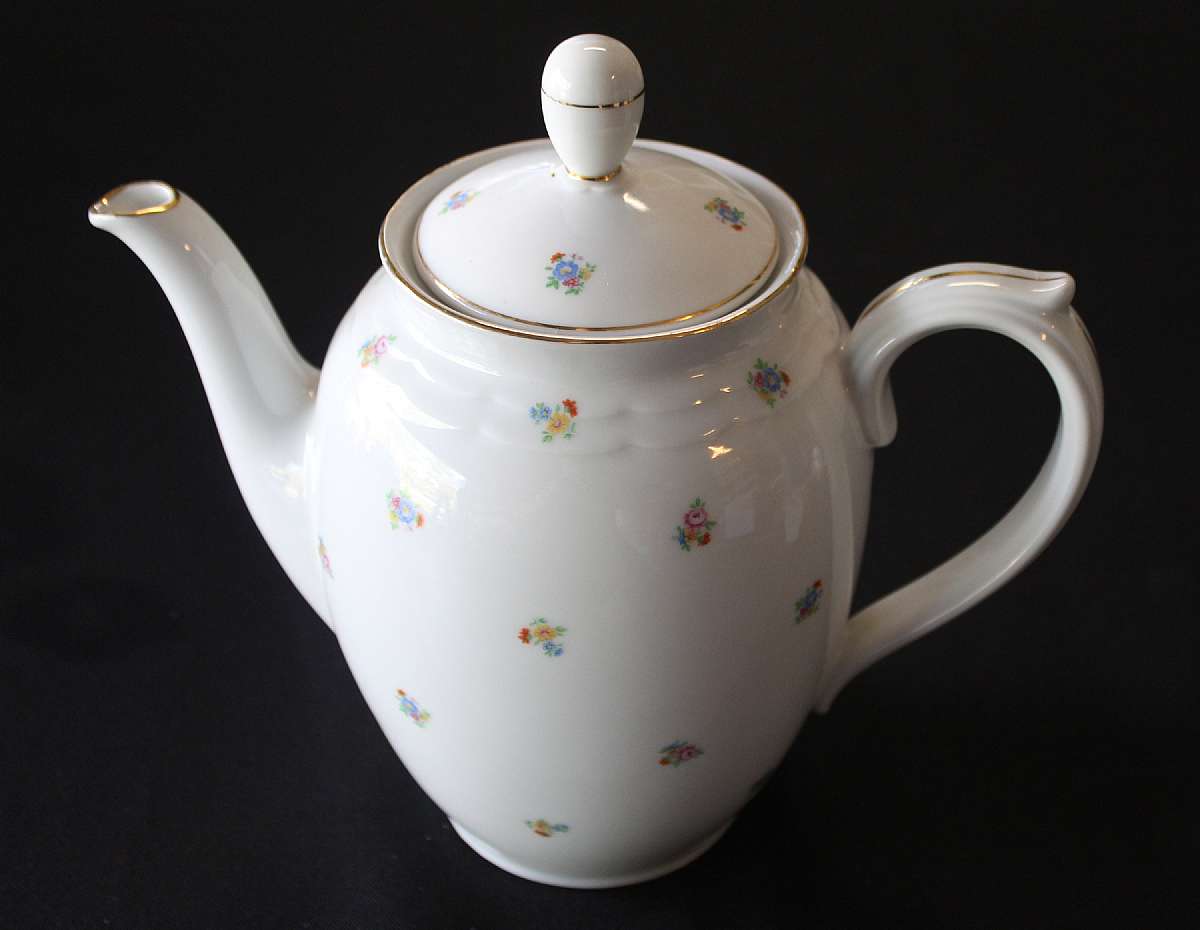 Up for sale is this Bavaria Deckel D.R.P. ANG. Coffee Pot Marked with a flower, Deckel, D.R.P. Ang. No chips or cracks or crazing. The coffee pot measures approx. 7" T without the lid. Shipping Excludes: Alaska/Hawaii, US Protectorates, APO/FPO, PO