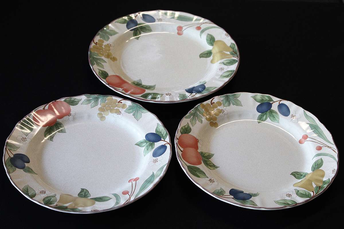 Up for sale are these Mikasa Fruit Panorama Two Dinner Plates & One Chop Platter in great condition with no chips or cracks. Included are Two 11 1/8" Dinner Plates and one 12 1/8" Chop Platter.  Shipping Excludes: Alaska/Hawaii, US Protecto