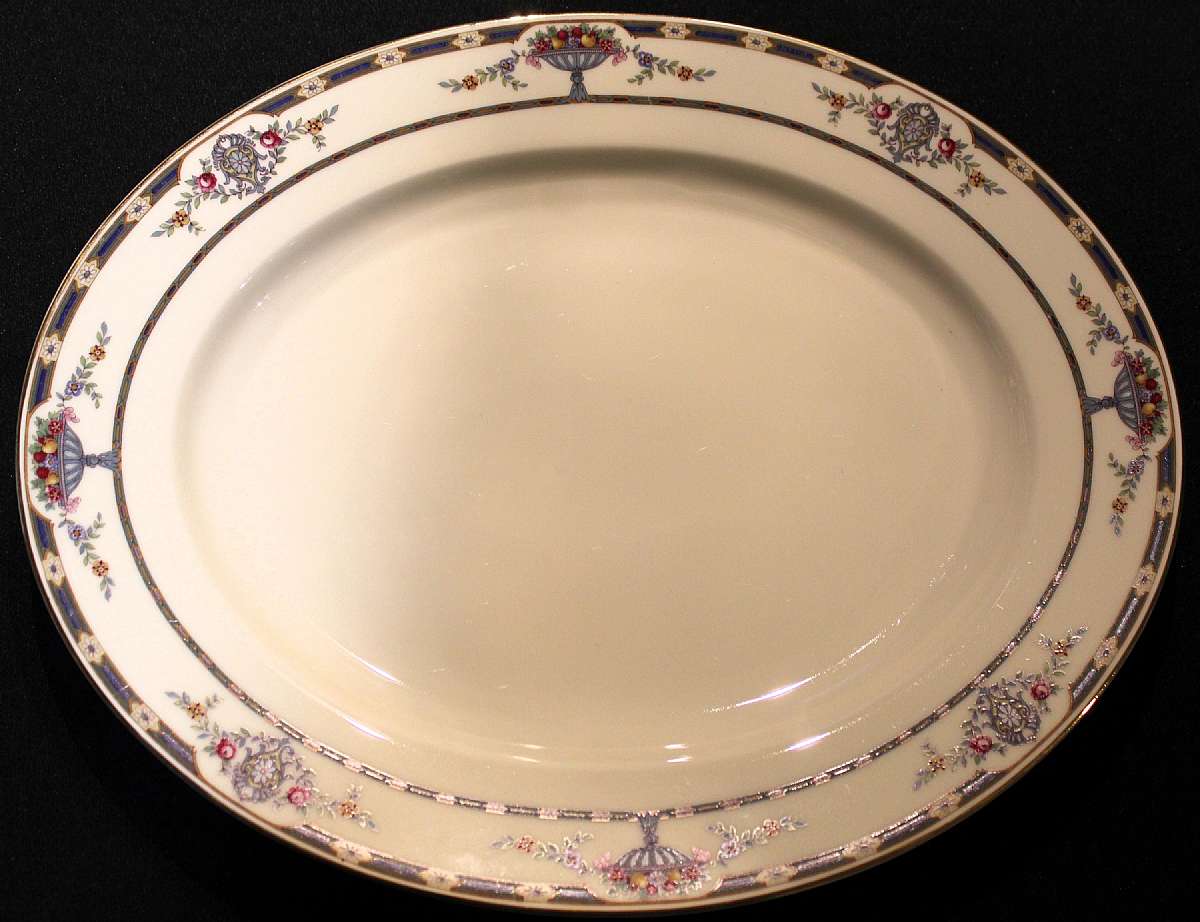 Up for sale is this Beautiful Vintage Tirschenreuth The Chatham 16 1/4 Inch Large Platter. Measures approx. 16 1/4"L by 13 3/8"W. In excellent condition with no chips or cracks. Shipping Excludes: Alaska/Hawaii, US Protectorates, APO/FPO, PO Bo
