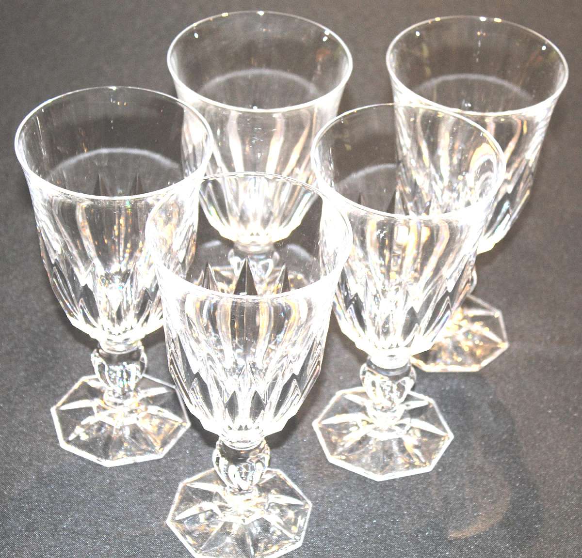 Up for sale are these Beautiful Cristal D'Arques Set Of Five Iced Tea Glasses Pattern CRA140 in excellent condition with no chips or cracks. The glasses Measure about 7 3/8"T by 3 3/4"W.Shipping Excludes: Alaska/Hawaii, US Protectorates, APO/FP