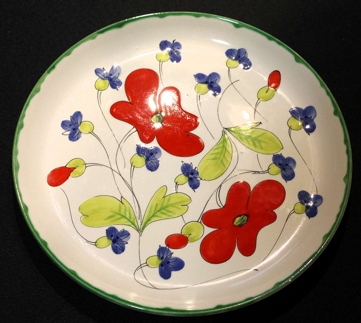 Up for sale is this Mancioli MC12 Platter in great condition with no chips or cracks or crazing. It measures approx. 12 1/2"W.  Please see my other sales for more of this beautiful pattern.Shipping Excludes: Alaska/Hawaii, US Protectorates, APO/FPO,