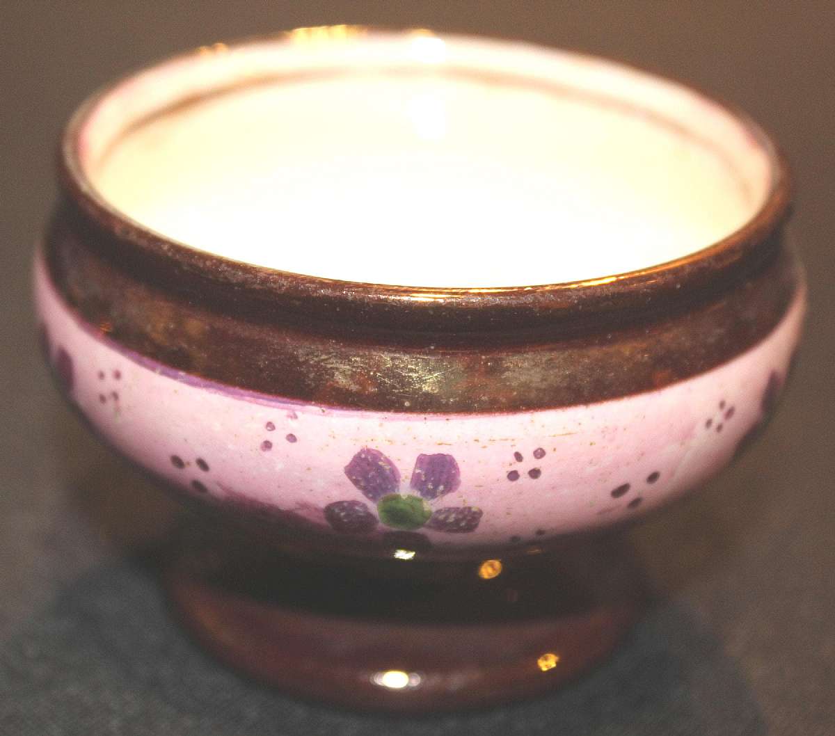 Up for sale is this Antique Copper Luster 1820-1850 Master Salt in great condition. The Master Salt Measures approx. 2 5/8"W by 2"T. Copper Luster is a metallic Luster on pottery obtained by firing a copper - salt glaze applied to the pottery surface. Ple